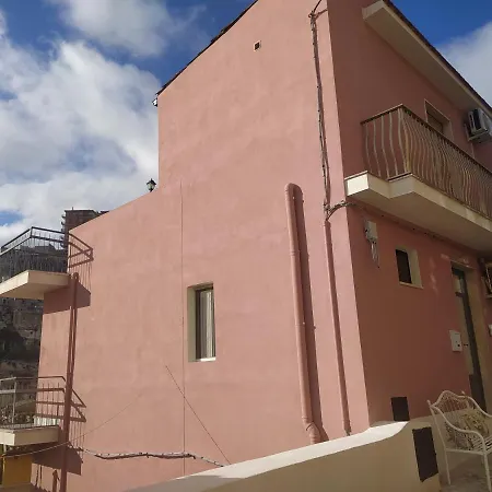 Il Terrazzo Dei Nonni Дом отдыха Модика